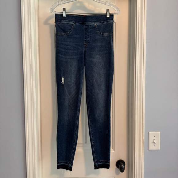 Spanx Small Skinny Jeans ~ Pull On Slimming Stretch Distressed - Picture 2 of 8